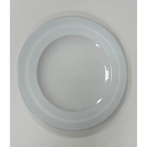 Emeril by Wedgwood Group Professional Linen White Salad Plate. KT141 - Picture 1 of 3